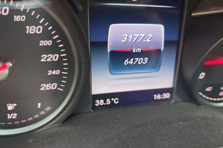 Used Mercedes-Benz C-Class 2016 C 200 Sport Edition Odometer Close Up