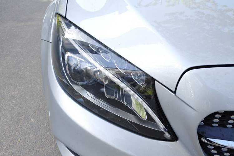 Used Mercedes-Benz C-Class 2016 C 200 L Sport Edition Right Front Headlight
