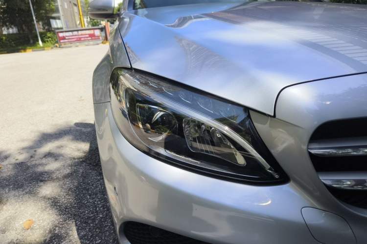 Used Mercedes-Benz C-Class 2016 C 200 L Sport Edition Right Front Headlight