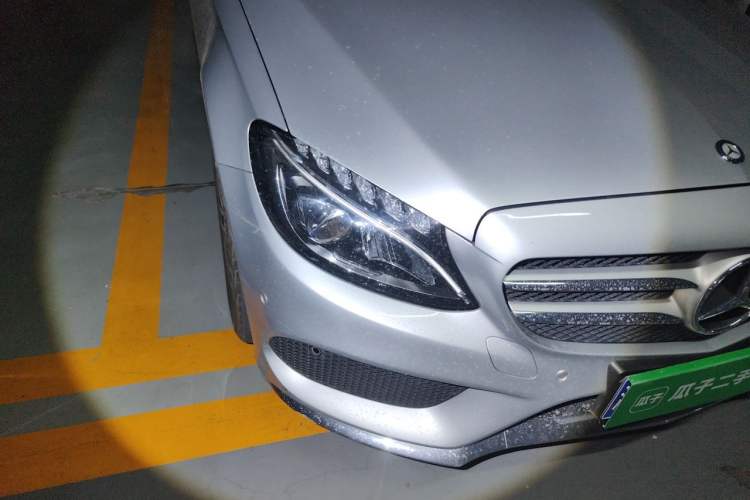 Used Mercedes-Benz C-Class 2016 C 180 L Sport Edition Right Front Headlight