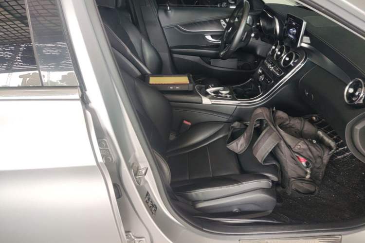 Used Mercedes-Benz C-Class 2016 C 200 L Sport Edition Right Front Seat