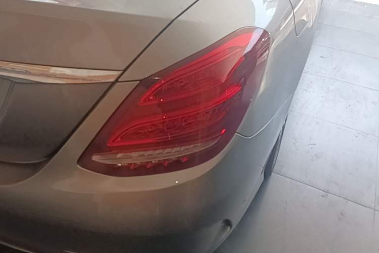 Used Mercedes-Benz C-Class 2016 C 200 L Sport Edition Right Rear Taillight