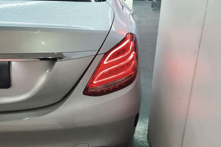 Used Mercedes-Benz C-Class 2016 C 200 L Sport Edition Right Rear Taillight