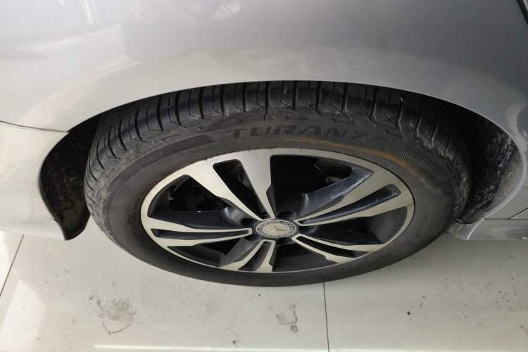 Used Mercedes-Benz C-Class 2016 C 200 Sport Edition Right Rear Wheel Hub