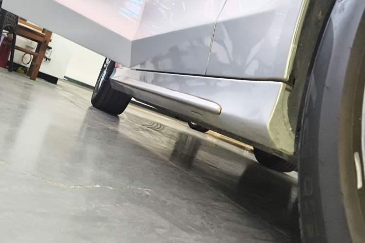 Used Mercedes-Benz C-Class 2016 C 200 L Sport Edition Right Side Sill