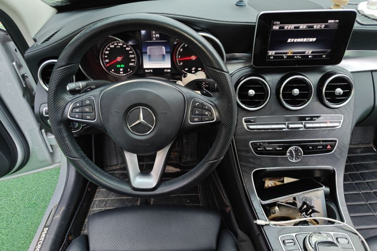 Used Mercedes-Benz C-Class 2016 C 200 L Sport Edition Steering Wheel