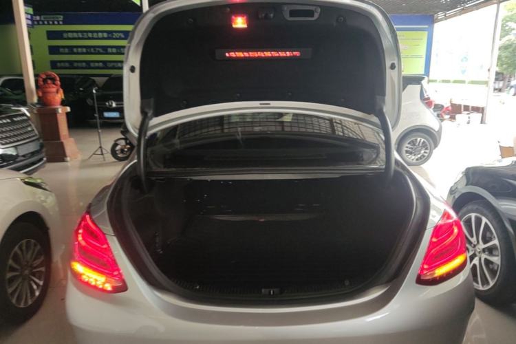 Used Mercedes-Benz C-Class 2016 C 200 L Sport Edition Trunk