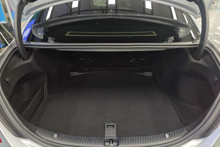 Used Mercedes-Benz C-Class 2016 C 200 L Sport Edition Trunk