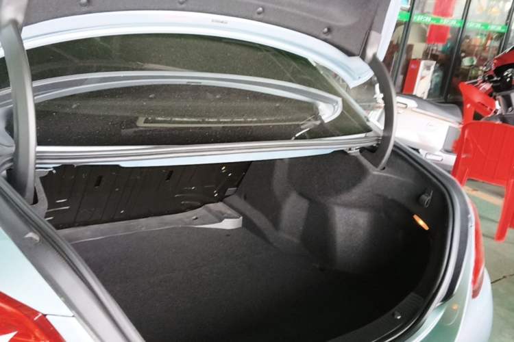 Used Mercedes-Benz C-Class 2016 C 200 L Sport Edition Trunk