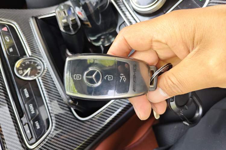 Used Mercedes-Benz C-Class 2016 C 200 L Sport Edition Vehicle Key