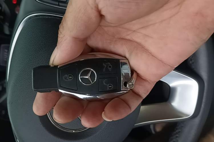 Used Mercedes-Benz C-Class 2016 C 180 L Sport Edition Vehicle Key