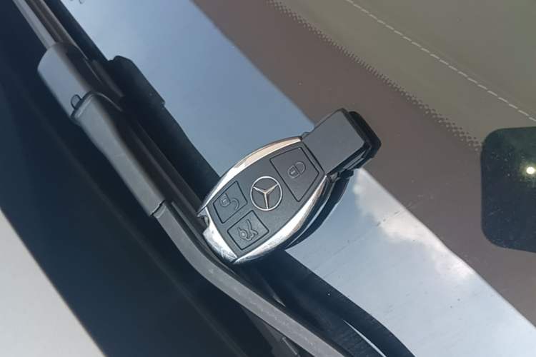 Used Mercedes-Benz C-Class 2016 C 200 L Sport Edition Vehicle Key