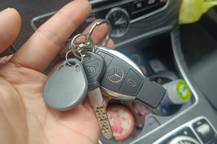Used Mercedes-Benz C-Class 2016 C 200 L Sport Edition Vehicle Key