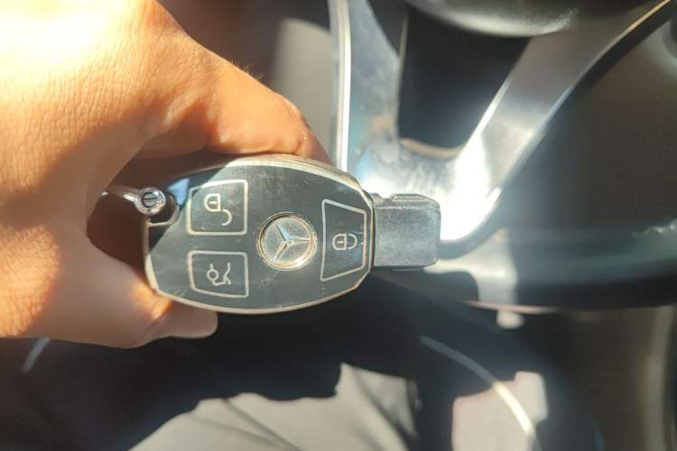 Used Mercedes-Benz C-Class 2016 C 180 L Sport Edition Vehicle Key