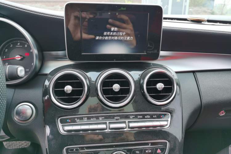 Used Mercedes-Benz C-Class 2016 C 200 L Sport Edition Audio And AC Panel