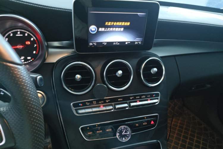 Used Mercedes-Benz C-Class 2016 C 180 L Sport Edition Audio And AC Panel