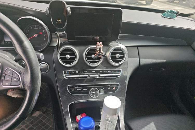 Used Mercedes-Benz C-Class 2016 C 180 L Sport Edition Audio And AC Panel