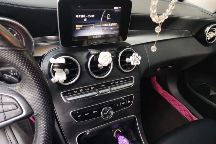 Used Mercedes-Benz C-Class 2016 C 200 L Sport Edition Audio And AC Panel
