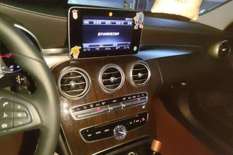 Used Mercedes-Benz C-Class 2016 C 180 L Audio And AC Panel
