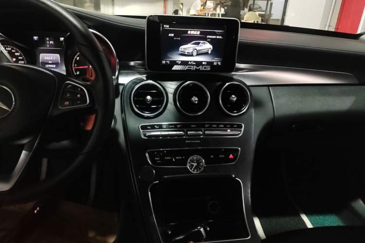 Used Mercedes-Benz C-Class 2016 C 180 L Sport Edition Audio And AC Panel