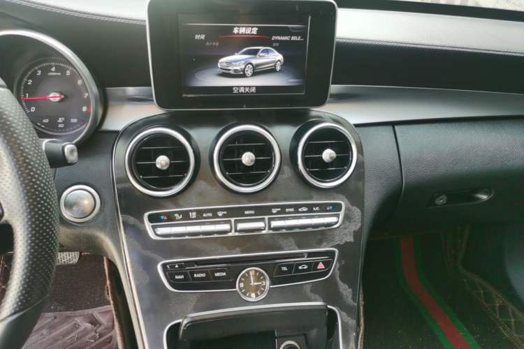 Used Mercedes-Benz C-Class 2016 C 200 L Sport Edition Audio And AC Panel