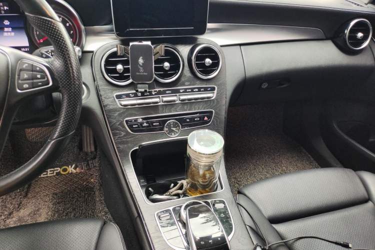 Used Mercedes-Benz C-Class 2016 C 180 L Sport Edition Audio And AC Panel