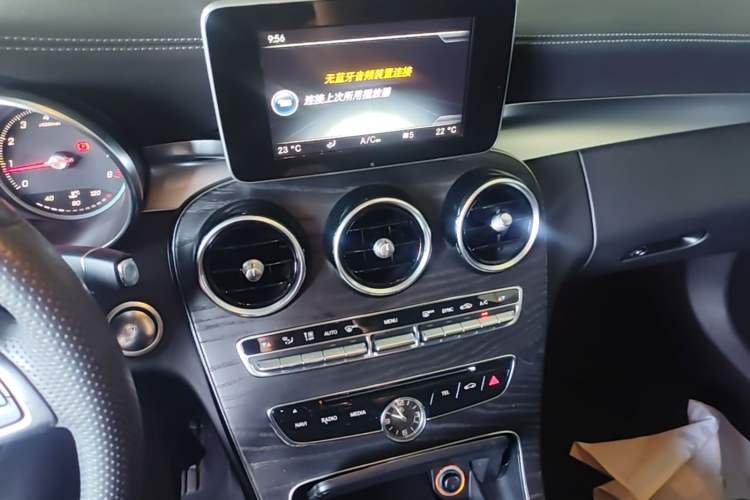 Used Mercedes-Benz C-Class 2016 C 180 L Sport Edition Audio And AC Panel