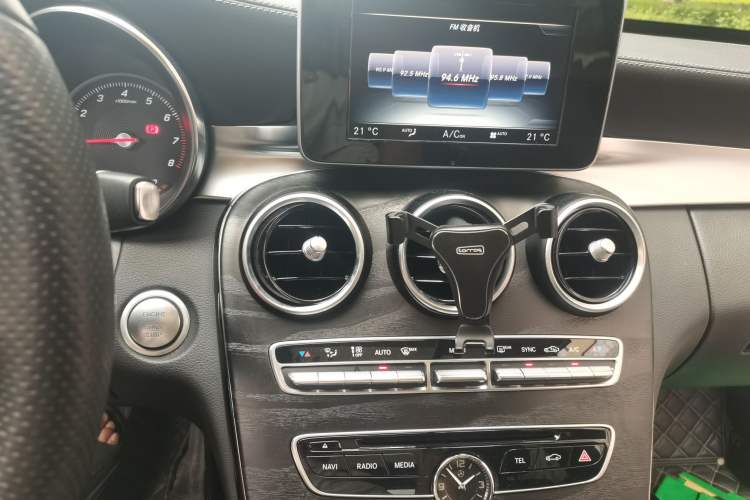 Used Mercedes-Benz C-Class 2016 C 200 L 4MATIC Sport Edition Audio And AC Panel