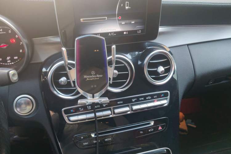 Used Mercedes-Benz C-Class 2016 C 200 Coupe Audio And AC Panel