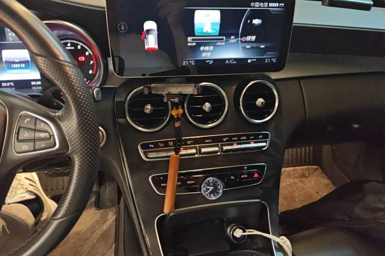 Used Mercedes-Benz C-Class 2016 C 200 L Sport Edition Audio And AC Panel