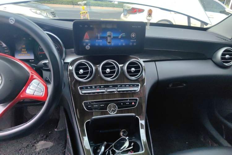 Used Mercedes-Benz C-Class 2016 C 200 L Audio And AC Panel
