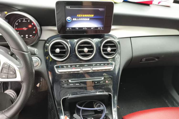 Used Mercedes-Benz C-Class 2016 C 200 Sport Edition Audio And AC Panel