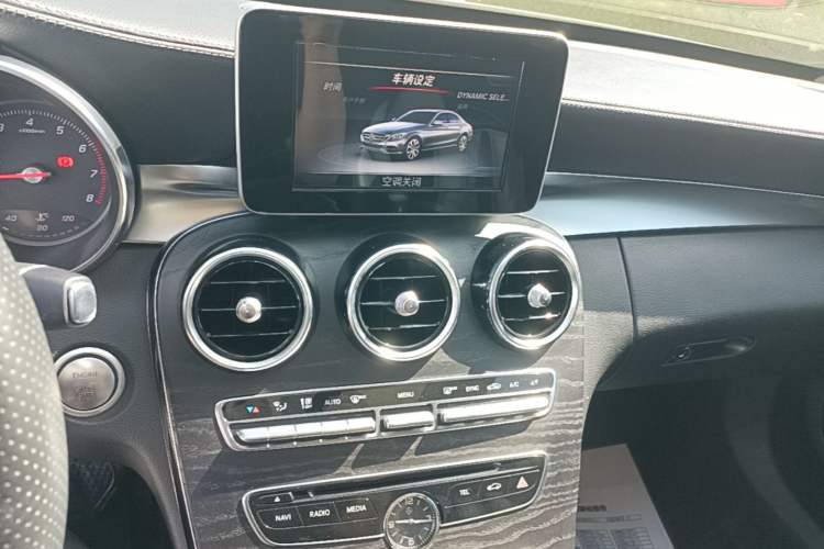 Used Mercedes-Benz C-Class 2016 C 200 L Sport Edition Audio And AC Panel