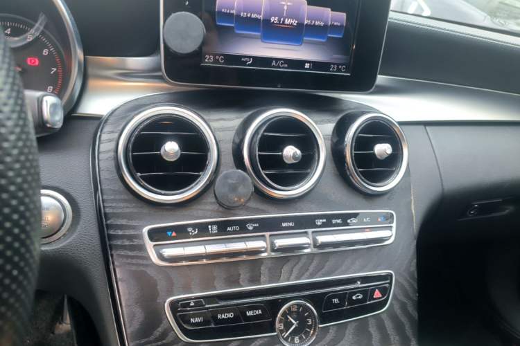 Used Mercedes-Benz C-Class 2016 C 200 L Sport Edition Audio And AC Panel