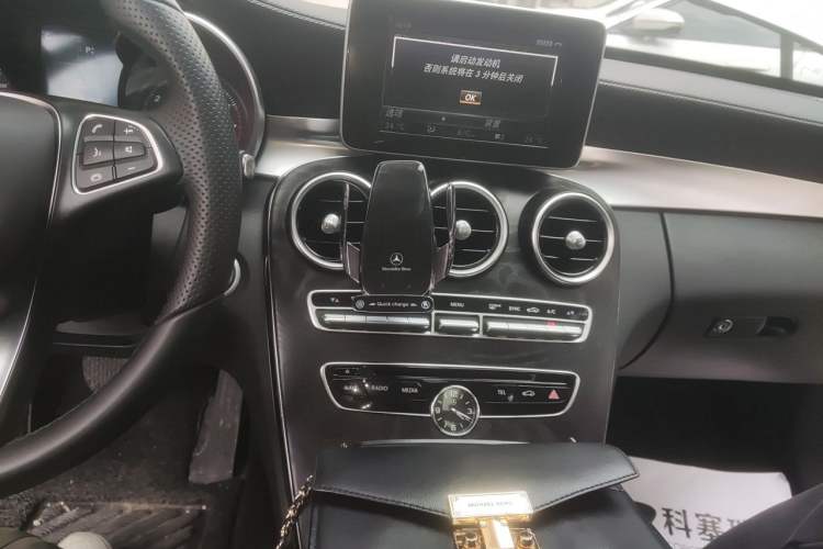 Used Mercedes-Benz C-Class 2016 C 200 L Sport Edition Audio And AC Panel