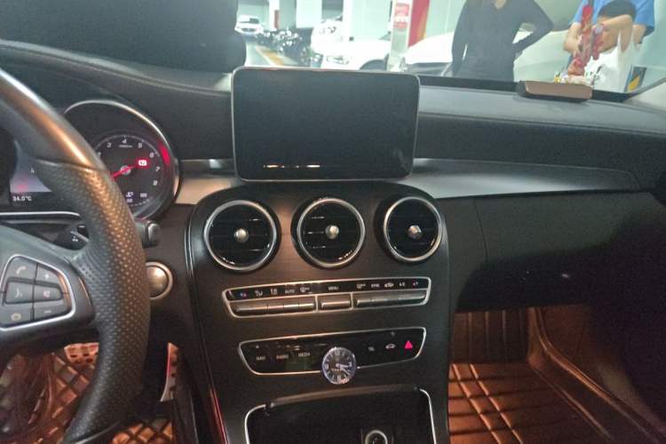 Used Mercedes-Benz C-Class 2016 C 200 L Sport Edition Audio And AC Panel