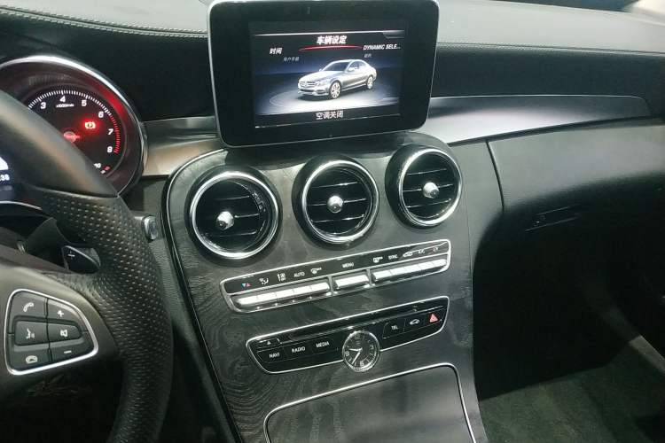 Used Mercedes-Benz C-Class 2016 C 200 L Sport Edition Audio And AC Panel