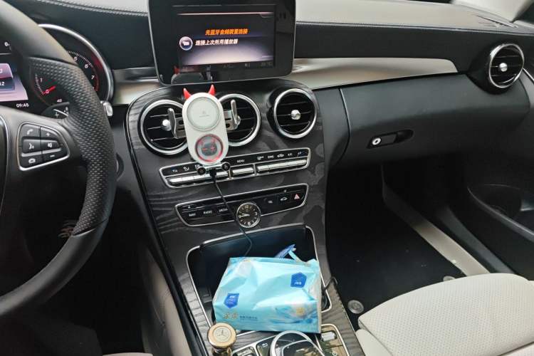 Used Mercedes-Benz C-Class 2016 C 200 L Sport Edition Audio And AC Panel