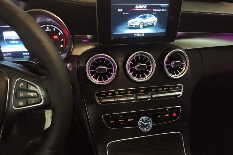 Used Mercedes-Benz C-Class 2016 C 180 L Sport Edition Audio And AC Panel