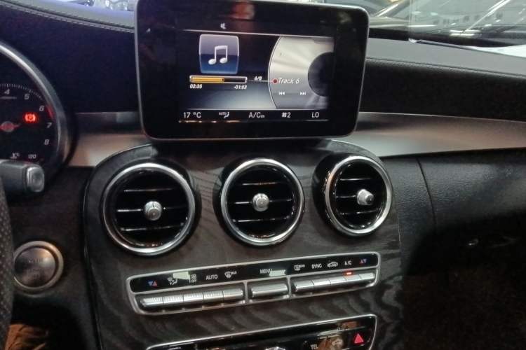 Used Mercedes-Benz C-Class 2016 C 180 L Sport Edition Audio And AC Panel