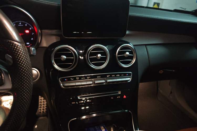 Used Mercedes-Benz C-Class 2016 C 200 Coupe Audio And AC Panel