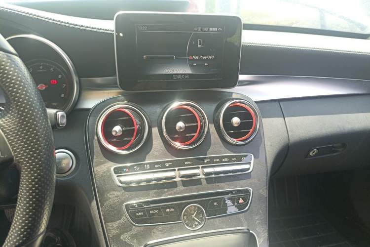 Used Mercedes-Benz C-Class 2016 C 200 L Sport Edition Audio And AC Panel