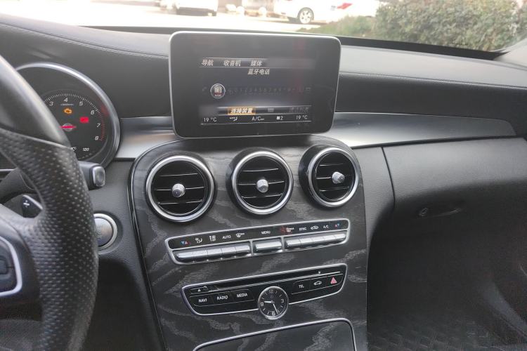 Used Mercedes-Benz C-Class 2016 C 200 L Sport Edition Audio And AC Panel