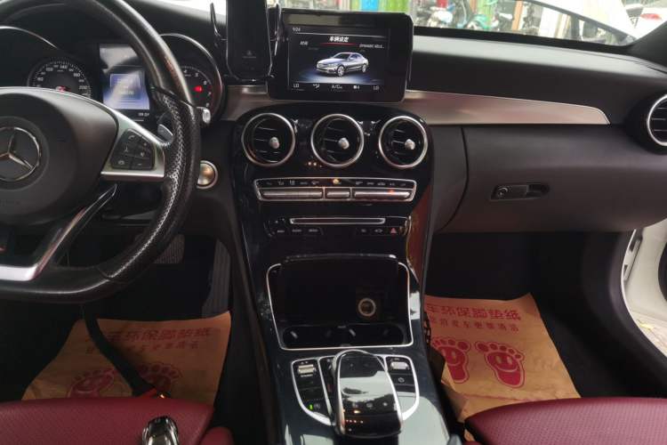 Used Mercedes-Benz C-Class 2016 C 200 Sport Edition Audio And AC Panel
