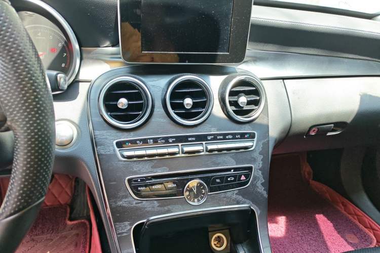 Used Mercedes-Benz C-Class 2016 C 200 L 4MATIC Sport Edition Audio And AC Panel