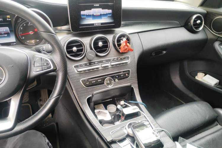Used Mercedes-Benz C-Class 2016 C 200 L Sport Edition Audio And AC Panel