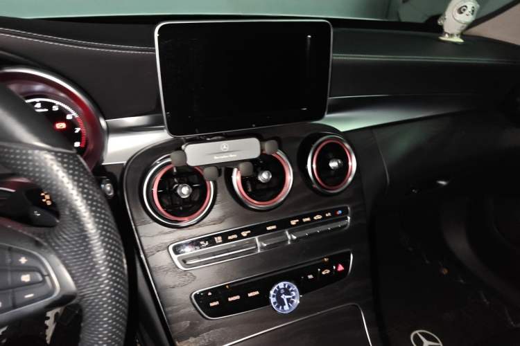 Used Mercedes-Benz C-Class 2016 C 180 L Audio And AC Panel