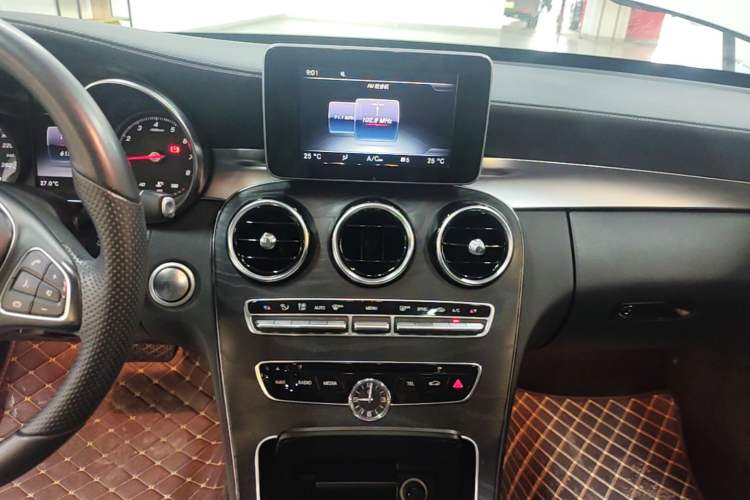 Used Mercedes-Benz C-Class 2016 C 180 L Sport Edition Audio And AC Panel