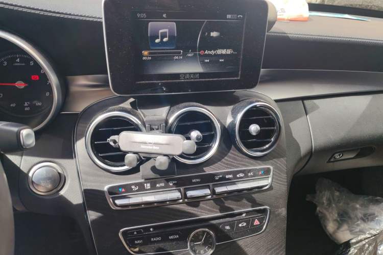 Used Mercedes-Benz C-Class 2016 C 200 L Sport Edition Audio And AC Panel
