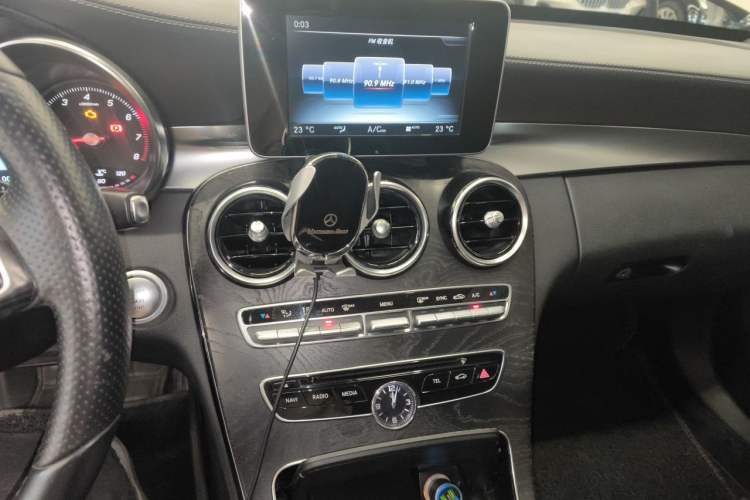 Used Mercedes-Benz C-Class 2016 C 200 L Sport Edition Audio And AC Panel
